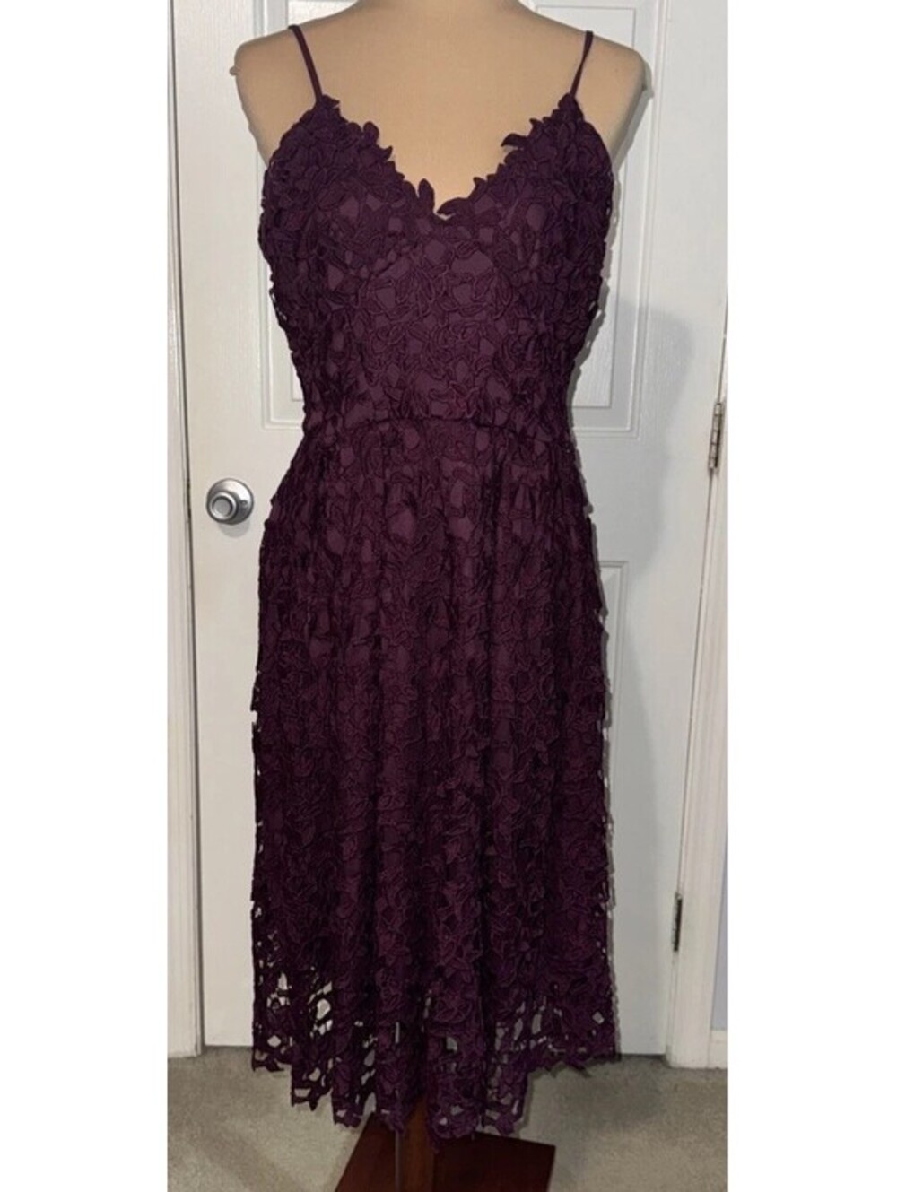 Love... Ady Red Burgundy Lace Fit & Flare Spaghetti Strap Dress Size Large